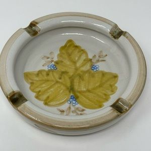 Rare Vintage John B Taylor Harvest Grape Cigar Cigarette AshTray 8” Round A2